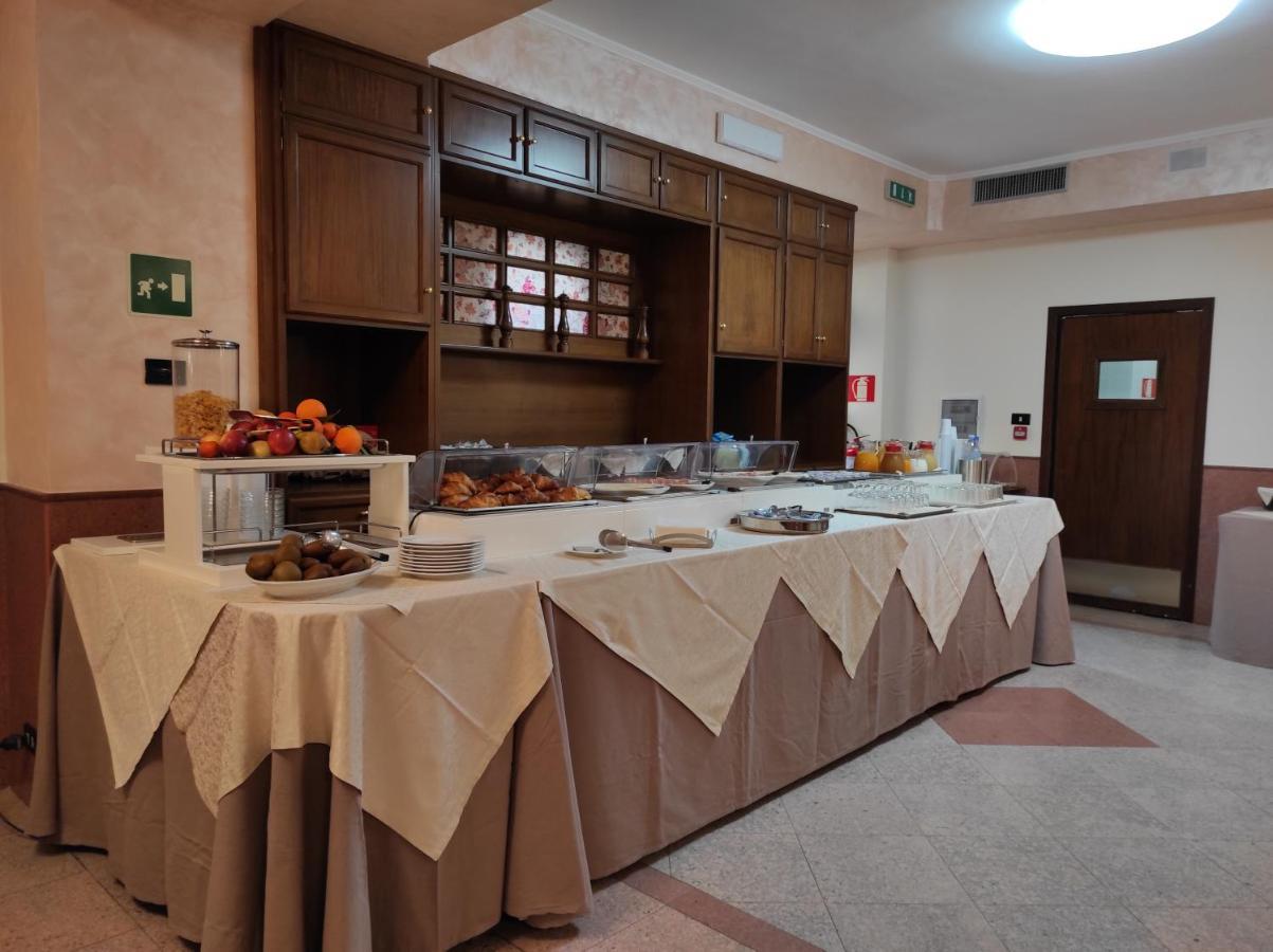 Il Nocchiero City Hotel Soverato Marina Extérieur photo