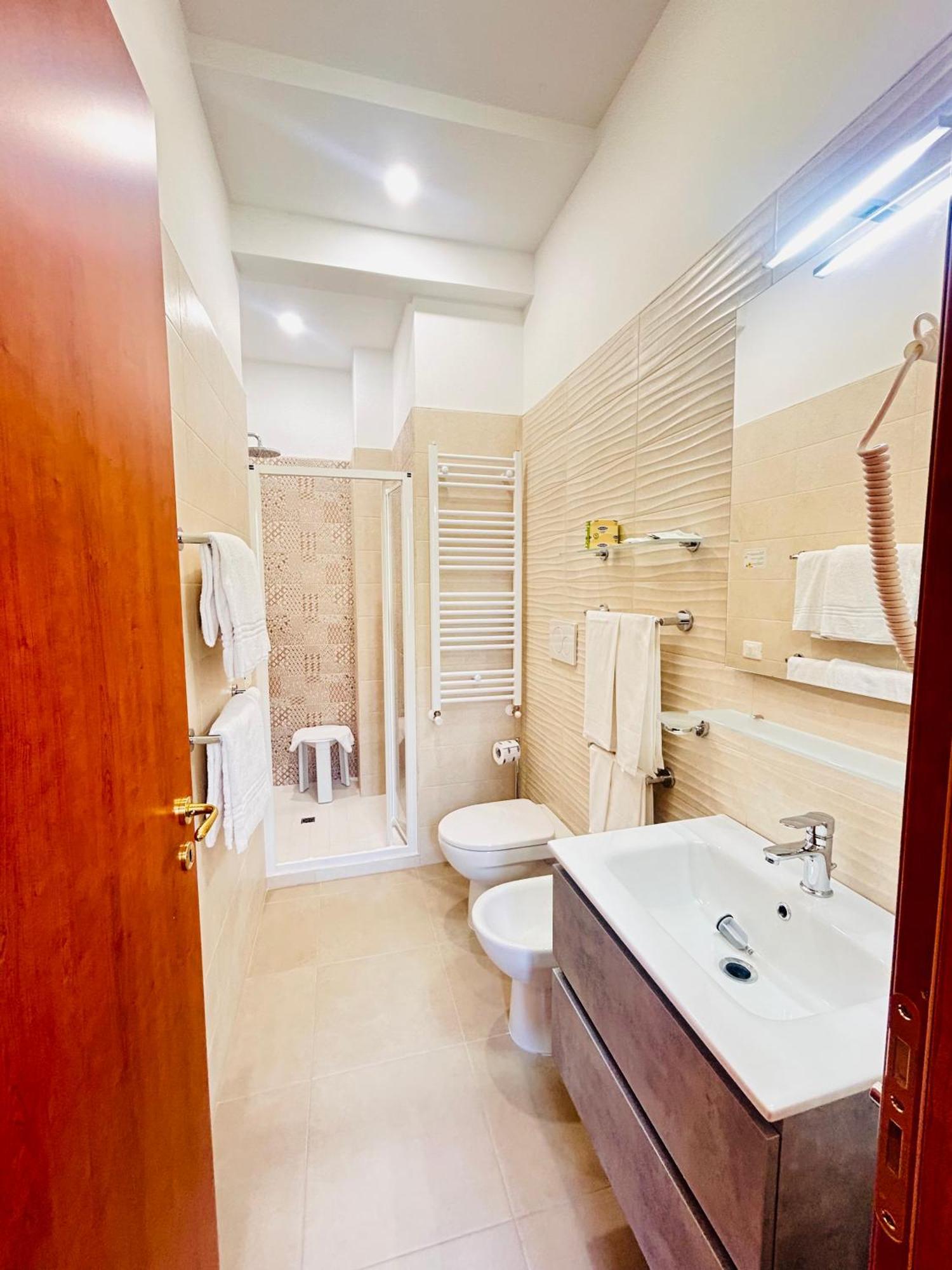 Il Nocchiero City Hotel Soverato Marina Extérieur photo