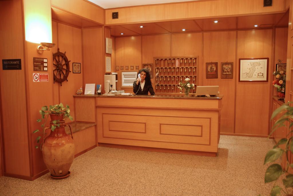 Il Nocchiero City Hotel Soverato Marina Extérieur photo