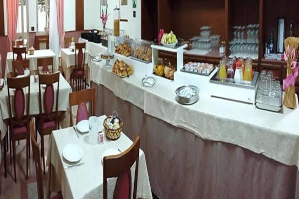 Il Nocchiero City Hotel Soverato Marina Extérieur photo